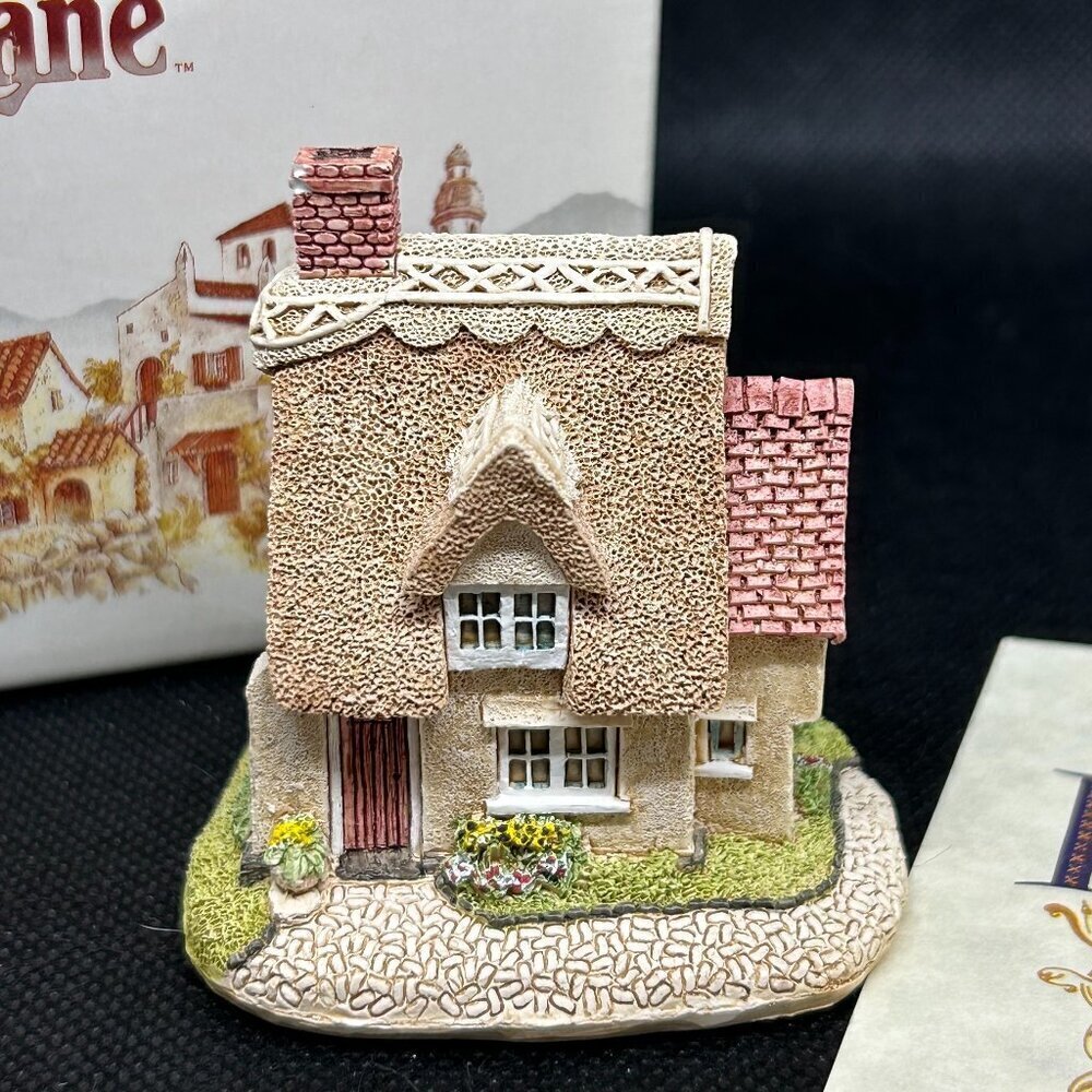 Lilliput Lane “Cherry Cottage” collectible cottage